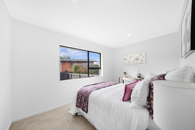 Photo of property in 2/64 Weymouth Road, Manurewa, Auckland, 2102