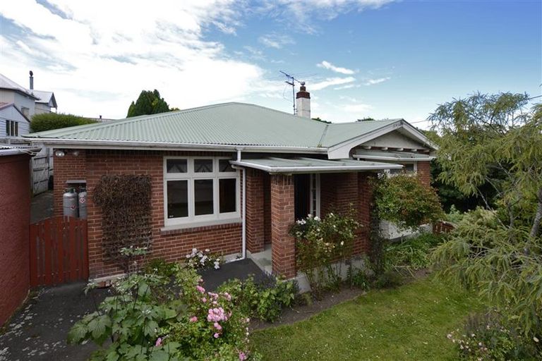Photo of property in 25 Neidpath Road, Mornington, Dunedin, 9011