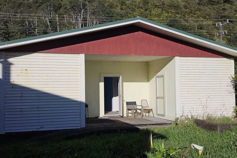 Photo of property in 106b Torea Street, Granity, 7823