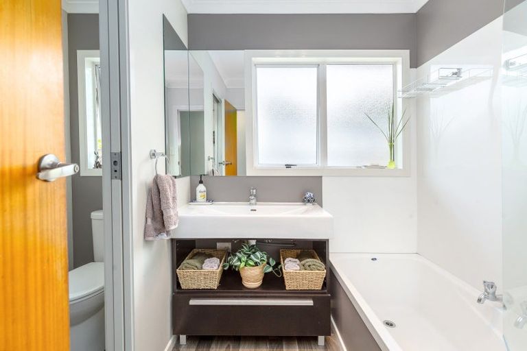 Photo of property in 100 East Street, Greytown, 5712