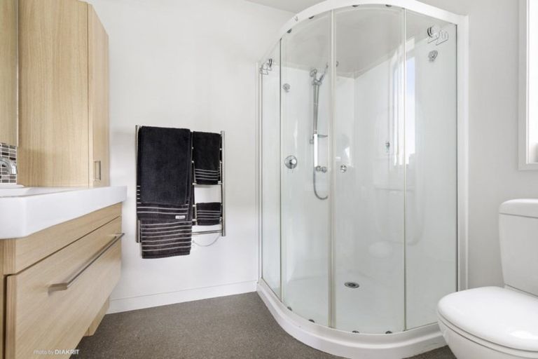 Photo of property in 11 Rarangi Way, Owhiro Bay, Wellington, 6023