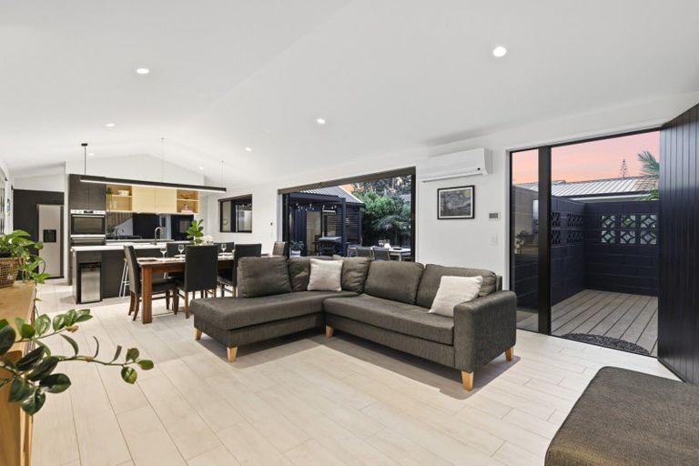 Photo of property in 8 Motiti Road, Papamoa Beach, Papamoa, 3118