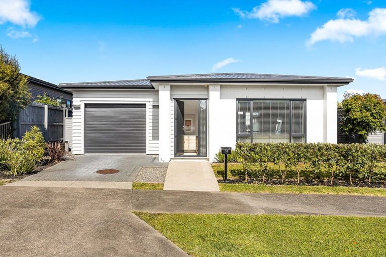 Photo of property in 14 Joseph Mcdonald Drive, Whenuapai, Auckland, 0618