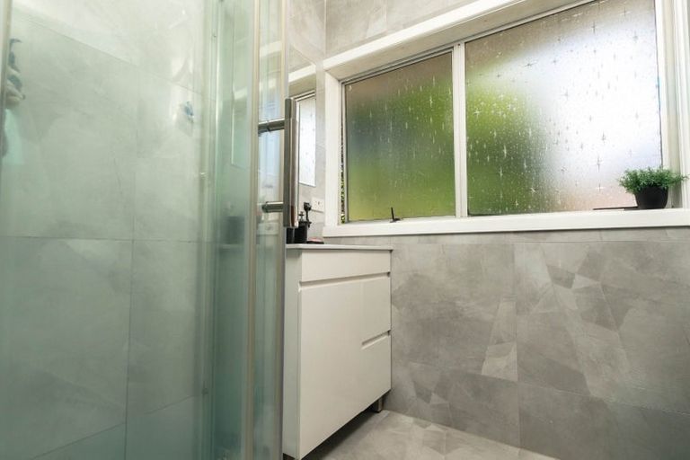 Photo of property in 28d James Road, Manurewa, Auckland, 2102