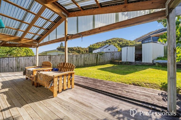 Photo of property in 41 Antrim Crescent, Wainuiomata, Lower Hutt, 5014