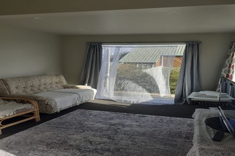 Photo of property in 72 Stanmore Bay Road, Stanmore Bay, Whangaparaoa, 0932