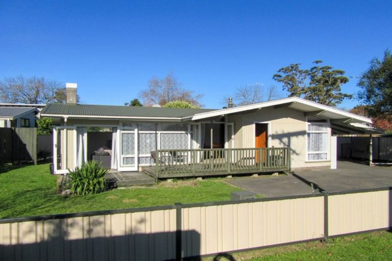 Photo of property in 2 Oak Street, Mangapapa, Gisborne, 4010