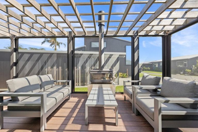 Photo of property in 5 Citrus Place, Mangawhai, 0505