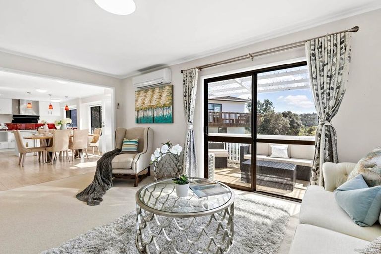 Photo of property in 72 Powrie Street, Glenfield, Auckland, 0629