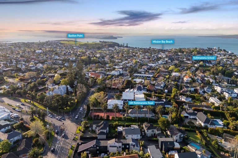 Photo of property in 184 Kohimarama Road, Kohimarama, Auckland, 1071