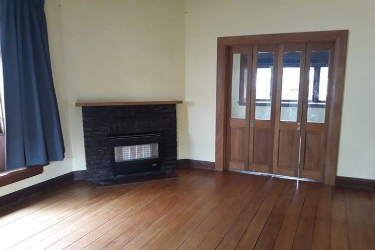 Photo of property in 243 College Street, West End, Palmerston North, 4412