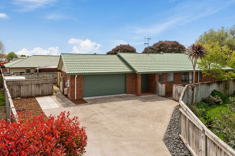 Photo of property in 25 Newfield Drive, Fairview Downs, Hamilton, 3214