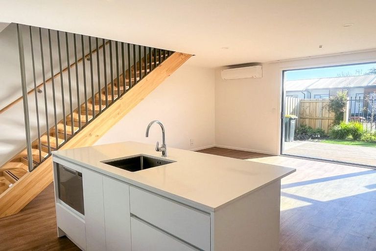 Photo of property in 4/21 Siddal Place, Richmond, Christchurch, 8013