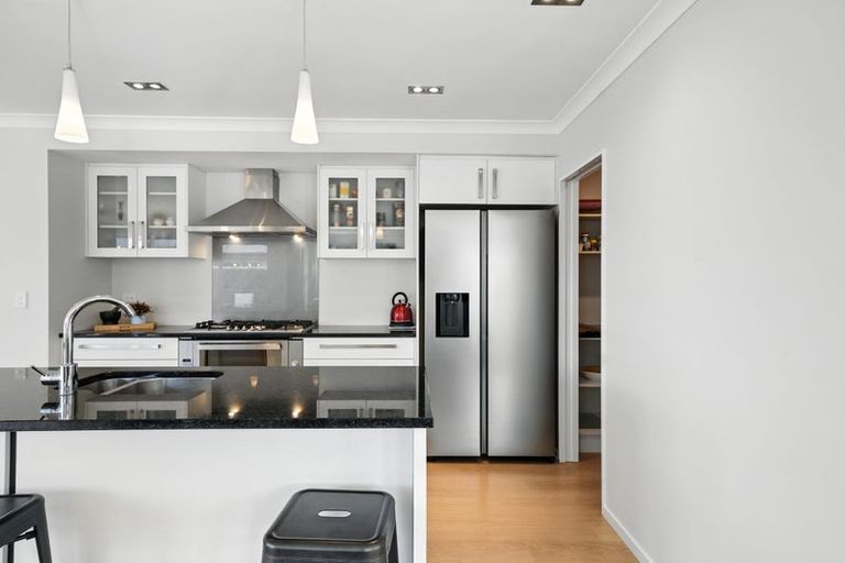 Photo of property in 18 Churchill Drive, Rangiora, 7400