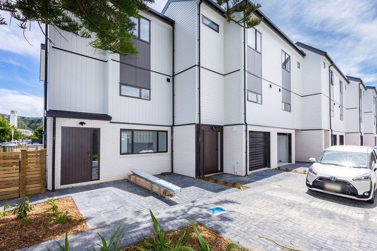 Photo of property in 12/1 Myrtle Street, Hutt Central, Lower Hutt, 5010