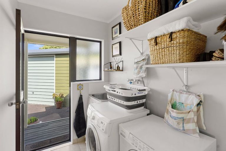 Photo of property in 88 Queens Road, Waikanae Beach, Waikanae, 5036