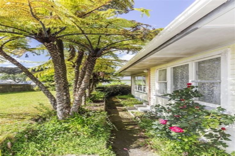 Photo of property in 65 Waihora Crescent, Waitangirua, Porirua, 5024