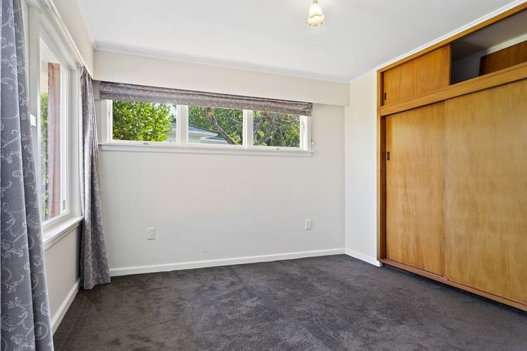 Photo of property in 213 Fifield Terrace, Opawa, Christchurch, 8023