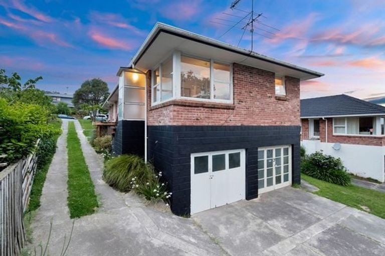 Photo of property in 3/5 Sudan Avenue, Milford, Auckland, 0620