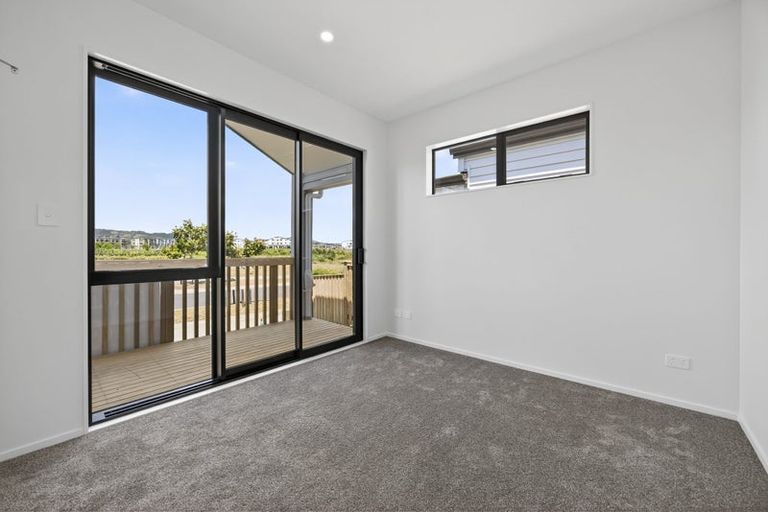 Photo of property in 12 Kaapehu Street, Karaka, 2578