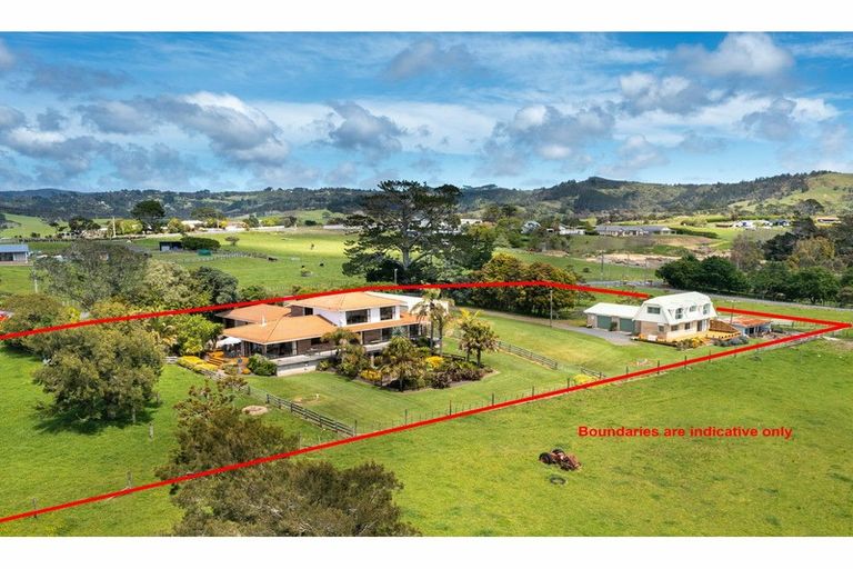 Photo of property in 14 Peters Lane, Taupaki, Henderson, 0782