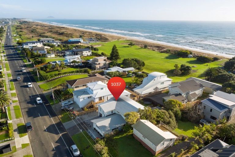 Photo of property in 1037 Papamoa Beach Road, Papamoa Beach, Papamoa, 3118