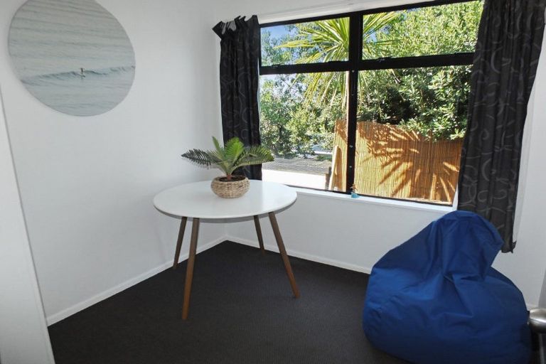 Photo of property in 42a Signal Street, Foxton Beach, Foxton, 4815