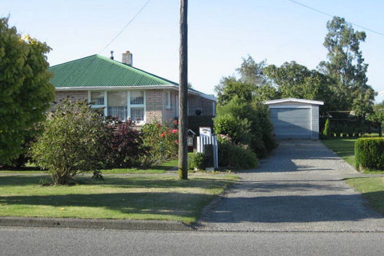 Photo of property in 52 North Terrace, Darfield, 7510