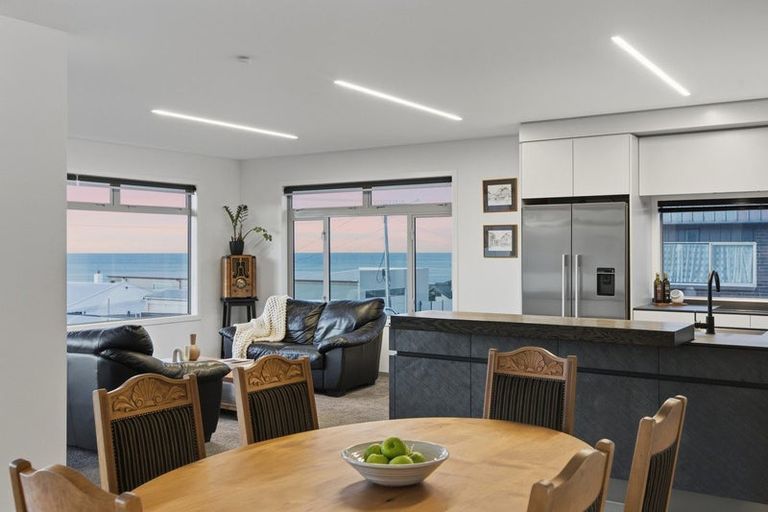 Photo of property in 21 Hine Street, New Plymouth, 4310