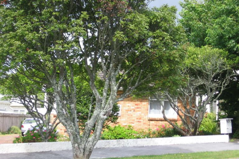 Photo of property in 1/96 Taylor Street, Blockhouse Bay, Auckland, 0600