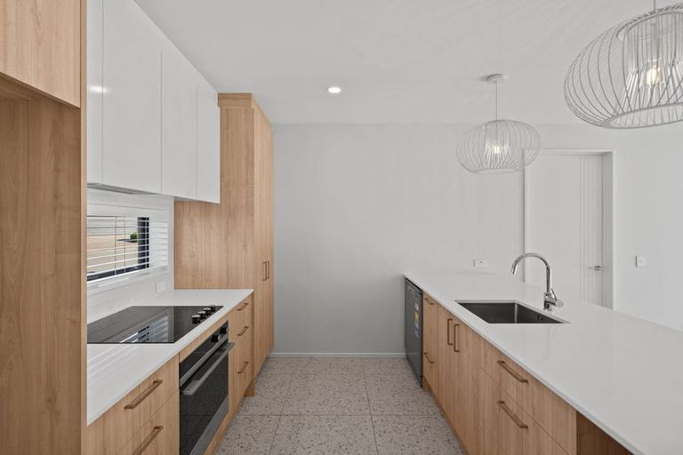 Photo of property in 17 Eminence Drive, Northwood, Christchurch, 8051