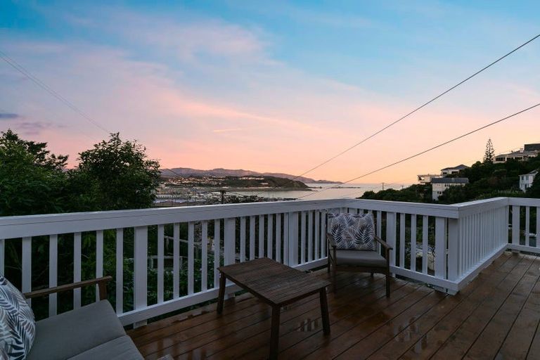 Photo of property in 33 Buckingham Street, Melrose, Wellington, 6023