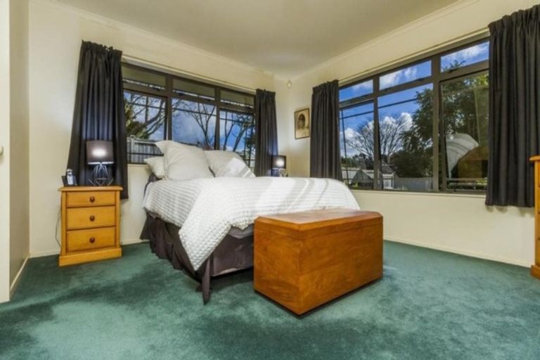 Photo of property in 5 Shiloh Way, Greenhithe, Auckland, 0632