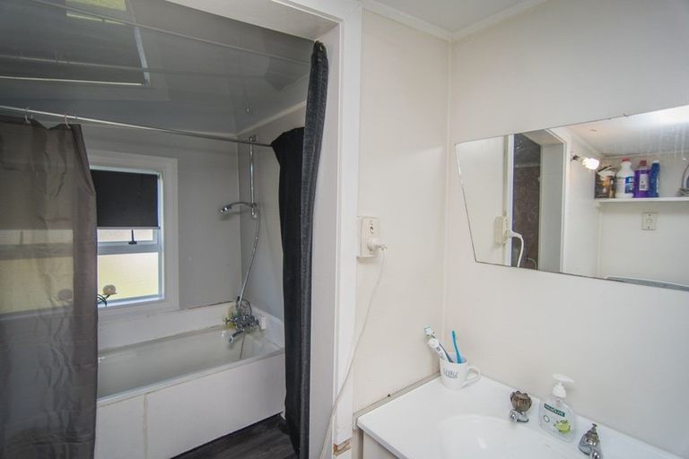 Photo of property in 18 Buchanan Street, Parkside, Timaru, 7910