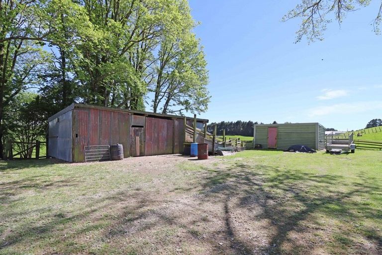 Photo of property in 1183 Masterton Stronvar Road, Wainuioru, Masterton, 5890