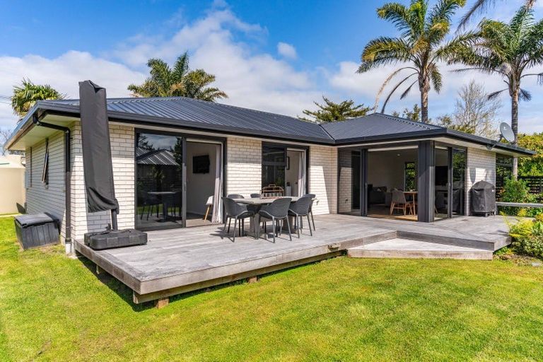 Photo of property in 17 Pearson Street, Mangawhai, 0505