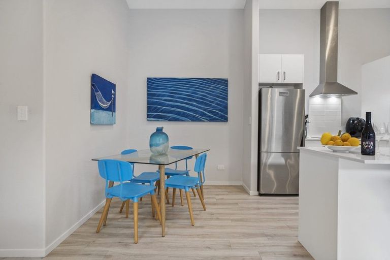 Photo of property in 16b Komata Crescent, Papamoa Beach, Papamoa, 3118