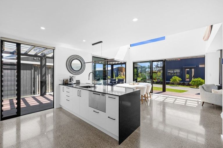 Photo of property in 5 Citrus Place, Mangawhai, 0505