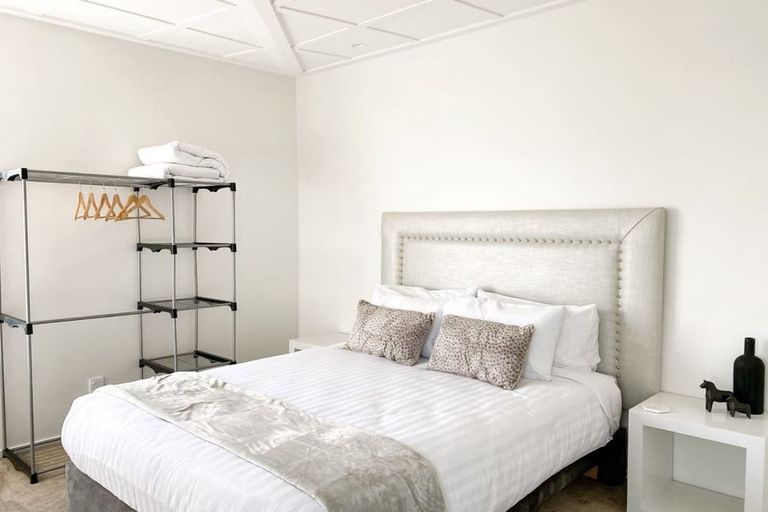 Photo of property in 22a Glendevere Terrace, Redcliffs, Christchurch, 8081