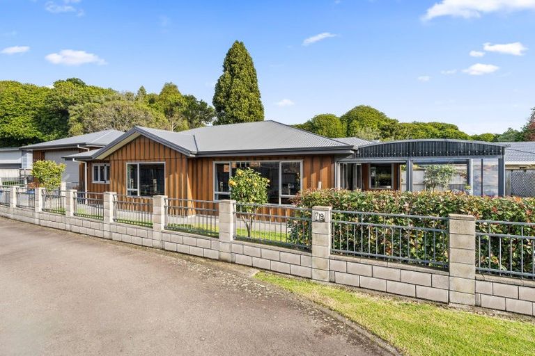 Photo of property in 19 Edgewater Street, Waikanae, 5036