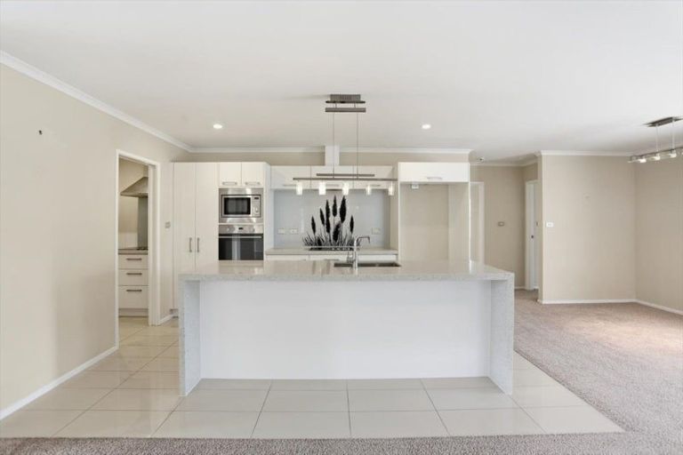Photo of property in 82 Golden Sands Drive, Papamoa Beach, Papamoa, 3118