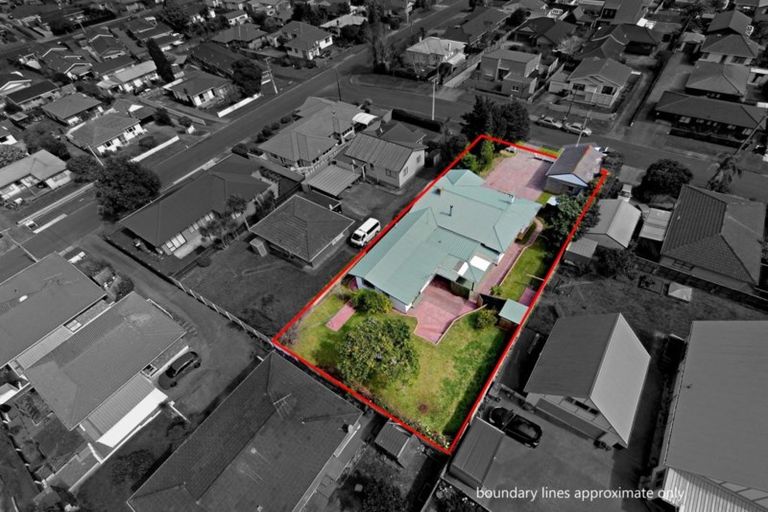 Photo of property in 6 West Street, Papakura, 2110