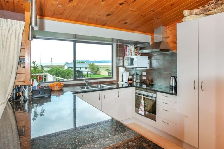 Photo of property in 261 Cook Drive, Whitianga, 3510