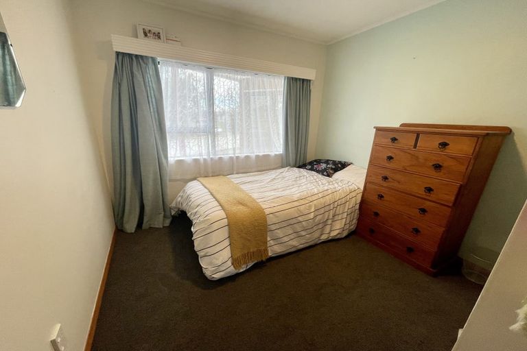 Photo of property in 20 Keats Crescent, Stoke, Nelson, 7011