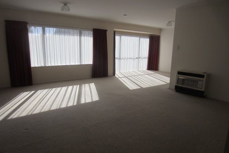 Photo of property in 56a Oxford Street, Tawa, Wellington, 5028