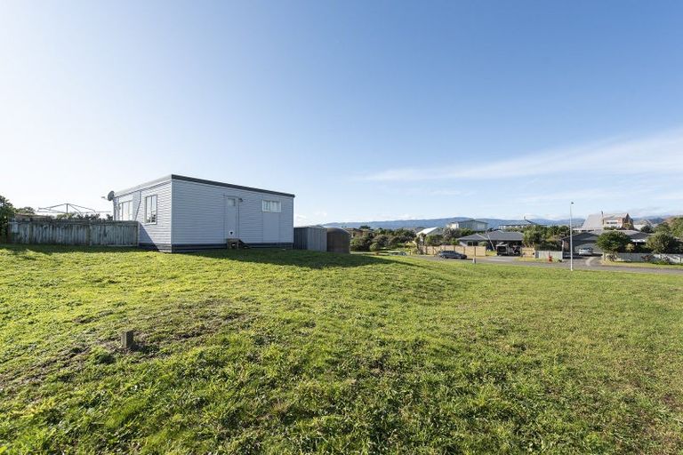 Photo of property in 65 Gawler Street, Te Horo Beach, Otaki, 5581