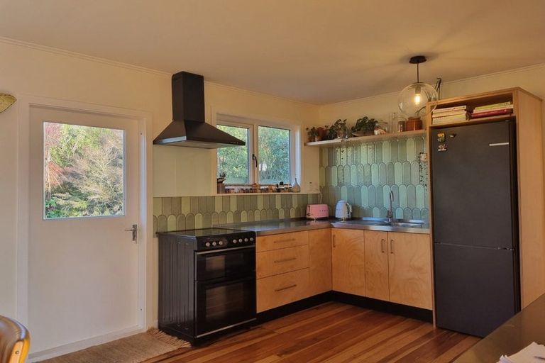 Photo of property in 18 Harrison Street West, Featherston, 5710