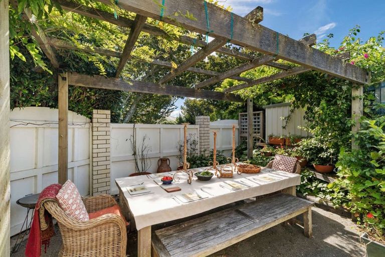 Photo of property in 1 Belmont Rise, Katikati, 3129