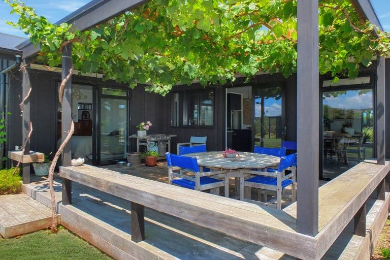 Photo of property in 9 Lakeview Drive, Foxton Beach, Foxton, 4815