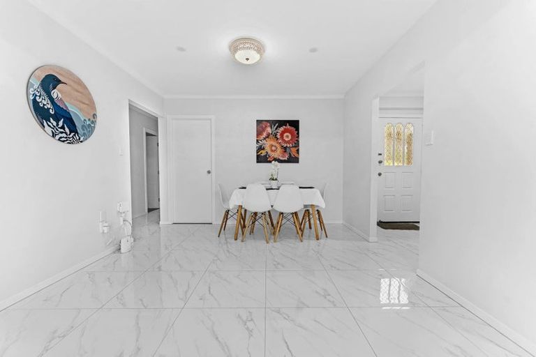 Photo of property in 2/56 Great South Road, Papatoetoe, Auckland, 2025